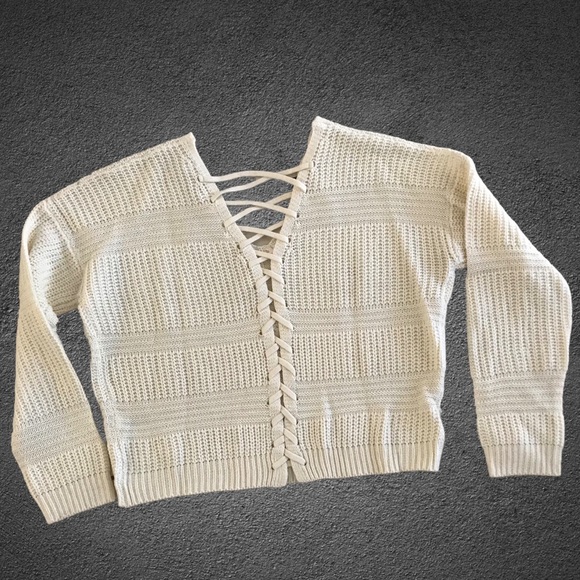 Full Circle lace up back sweater - Picture 3 of 3